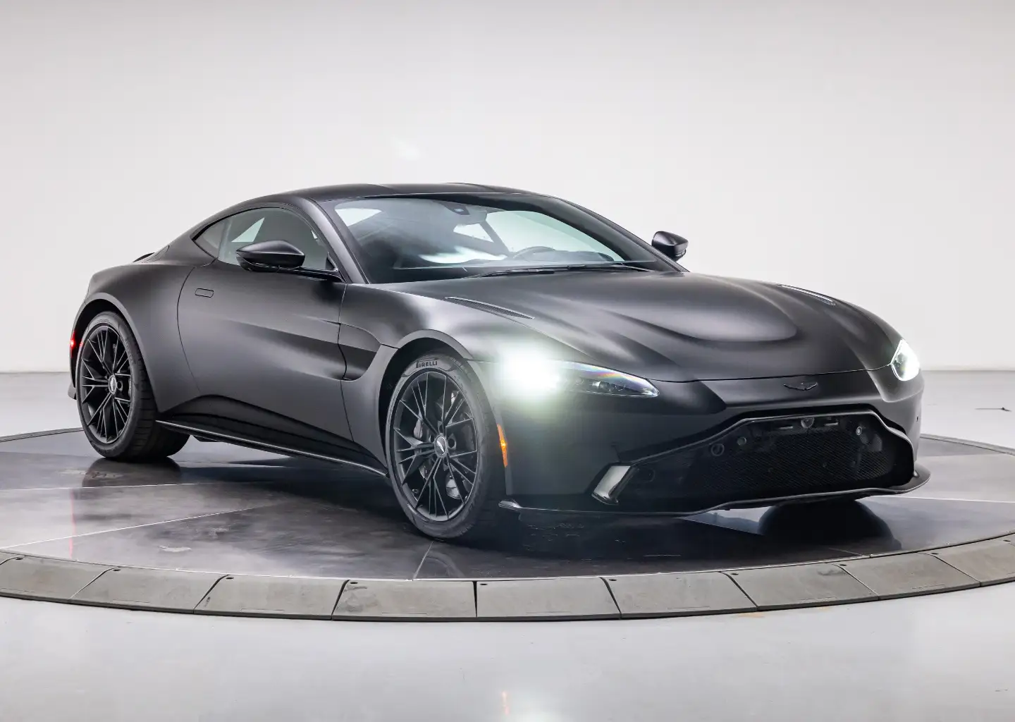 2021 Aston Martin Vantage 4.0 V8 Auto photo 1