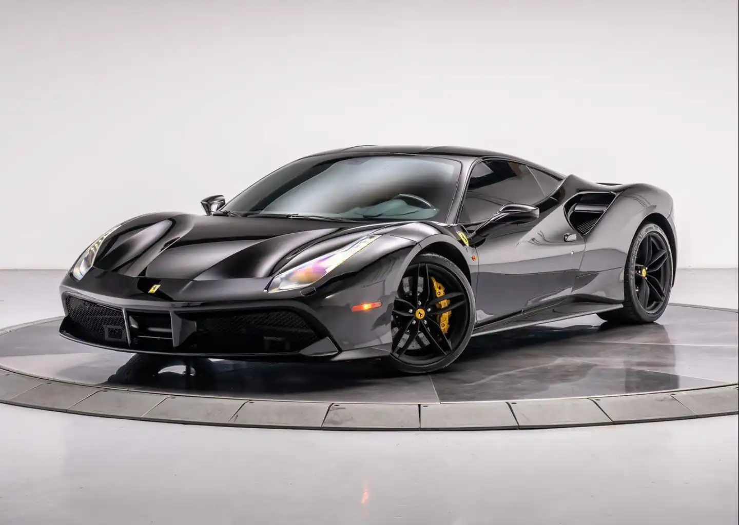 2016 Ferrari 488 Base's photo