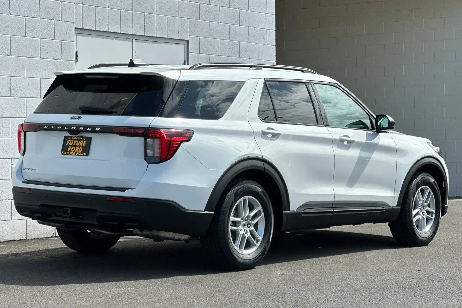 2026 Ford Explorer Active New 2026 Ford photo 3