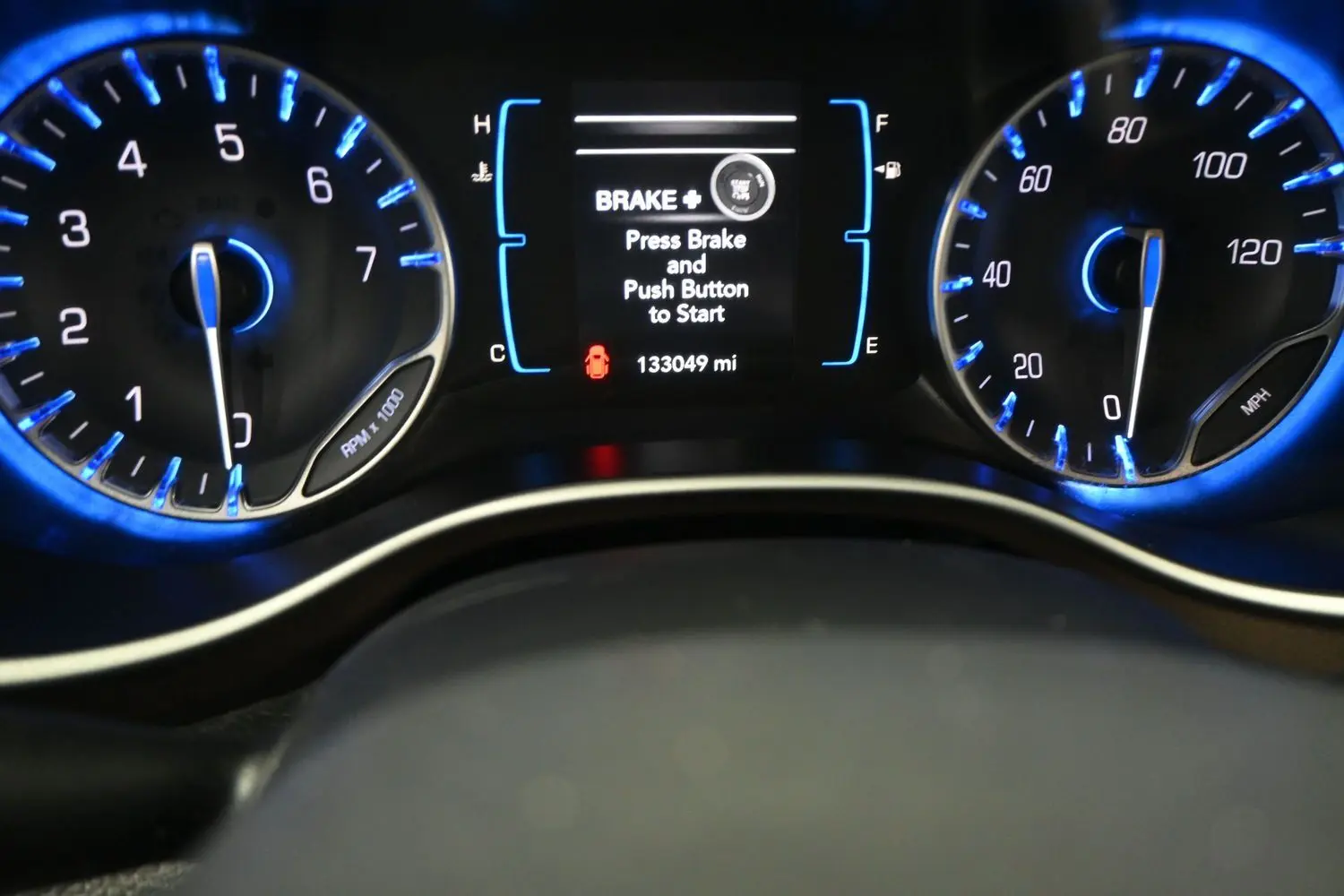 2017 Chrysler Pacifica Touring L photo 3