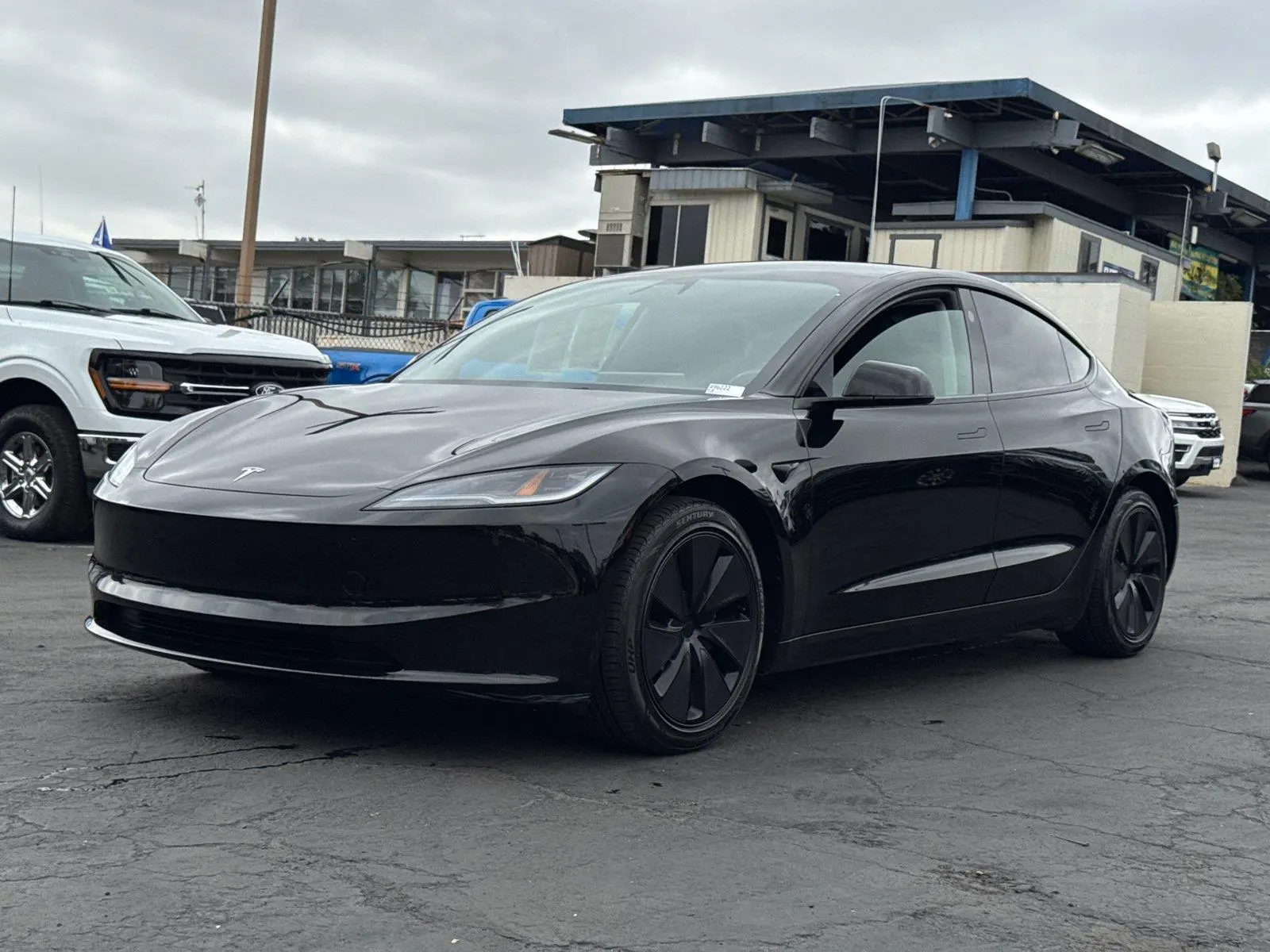 2024 Tesla Model 3 Base photo 5
