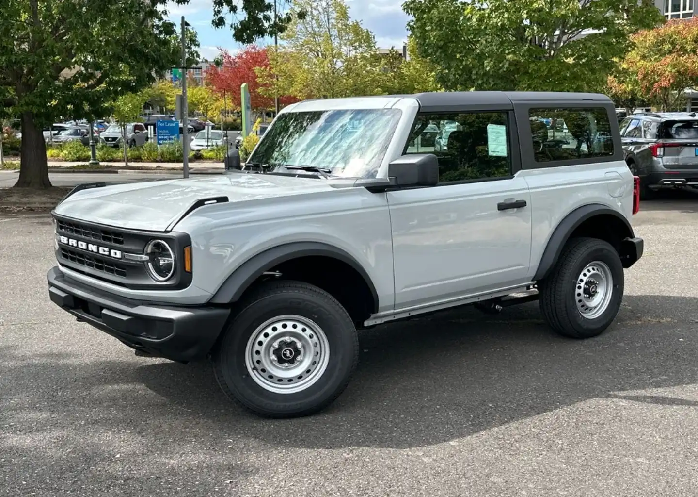 2026 Ford Bronco Base 4WD's photo