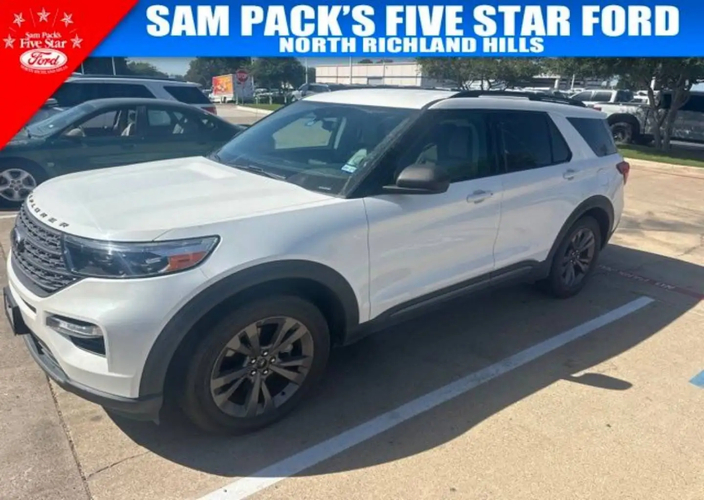 2021 Ford Explorer XLT RWD photo 1