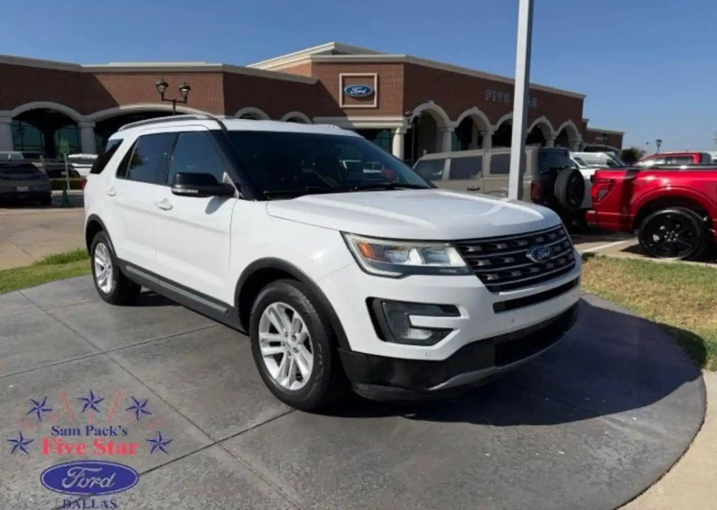 2017 Ford Explorer XLT FWD's photo