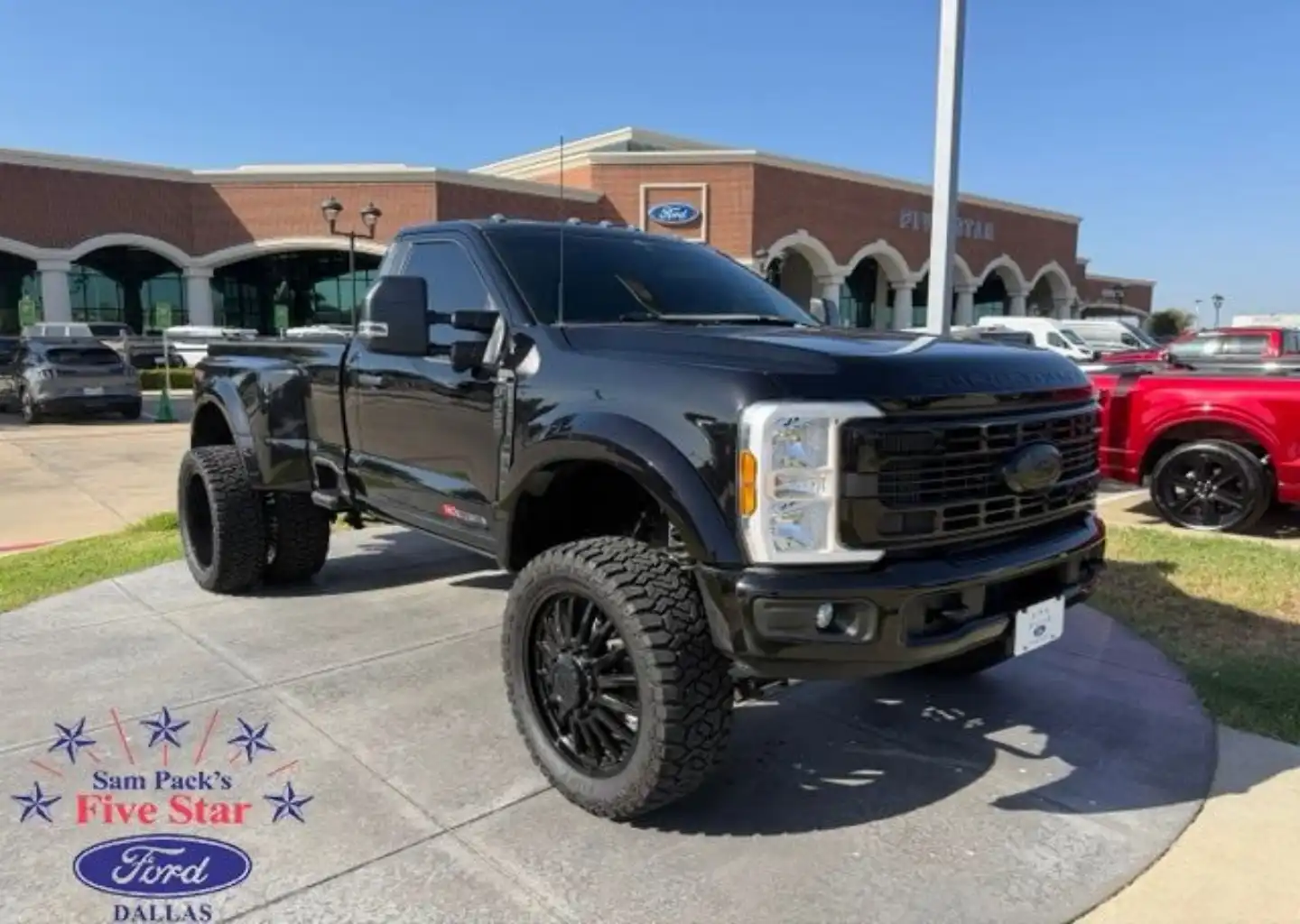 2026 Ford F-450 XLT 4WD Regular Cab DRW 8' Box's photo
