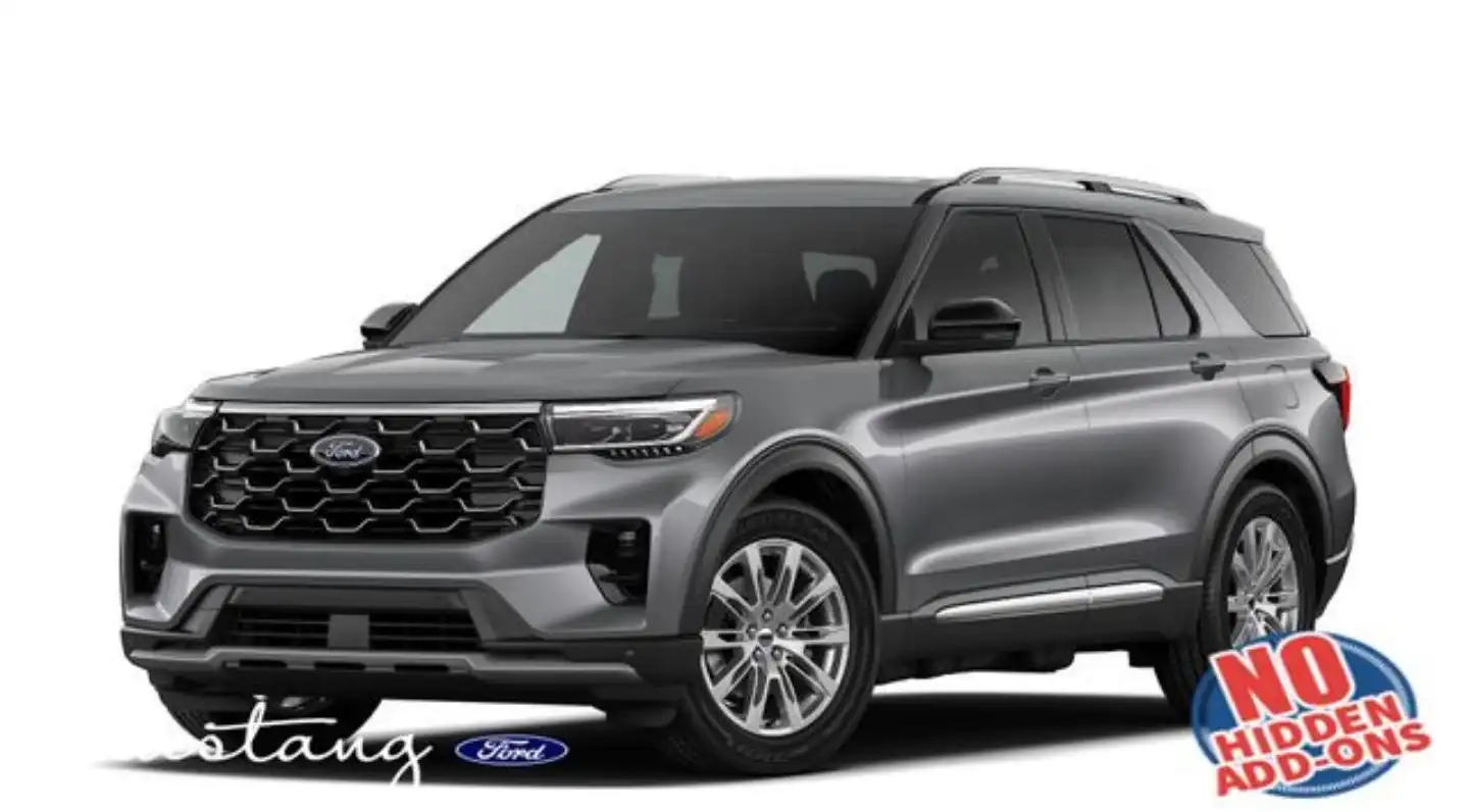 2026 Ford Explorer Platinum's photo