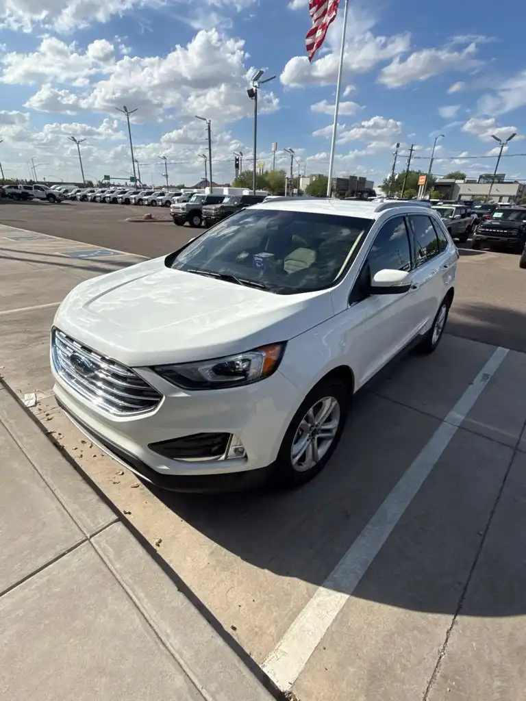 2020 Ford Edge SEL's photo