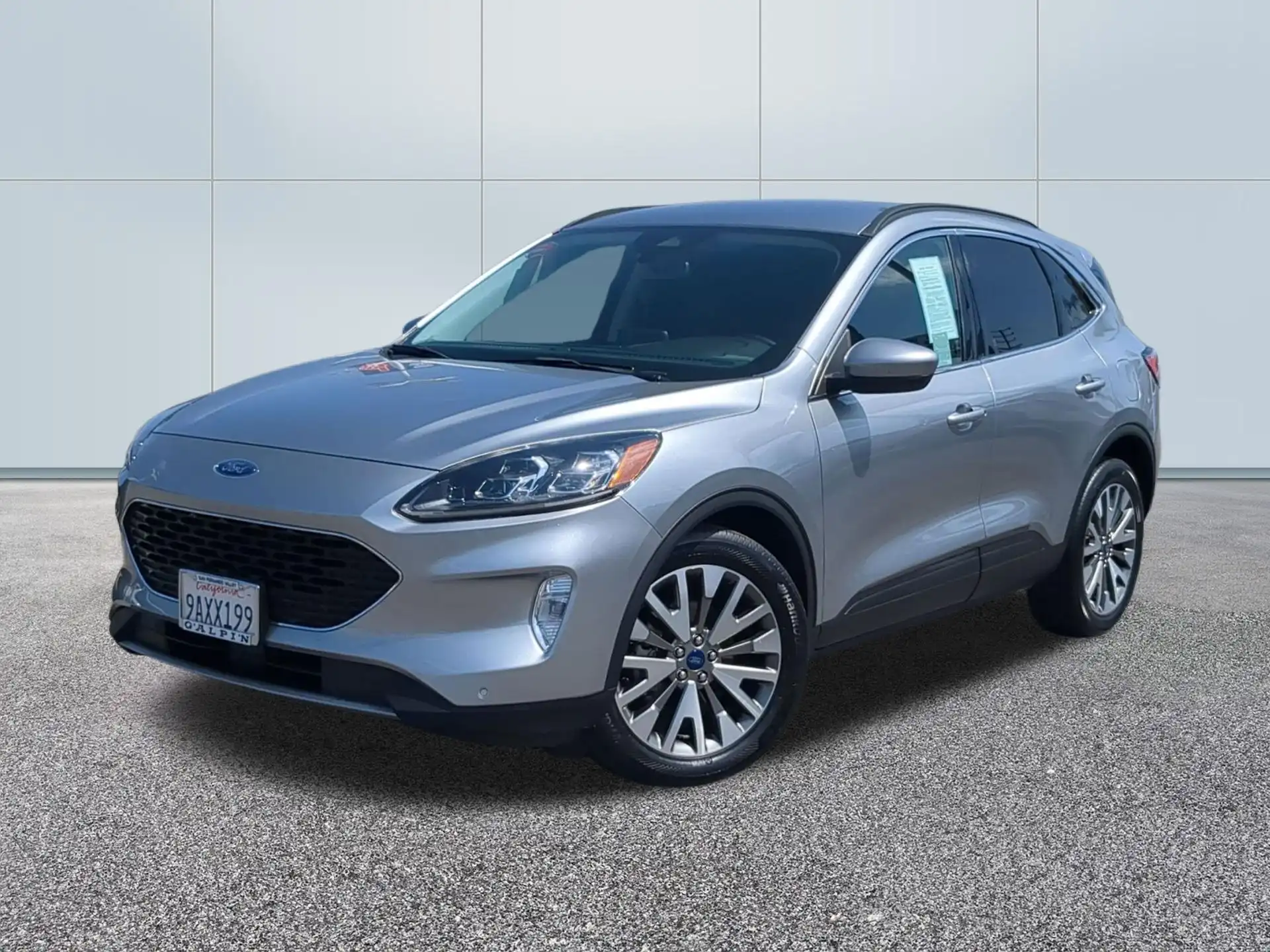 2022 Ford Escape Hybrid Titanium FWD's photo