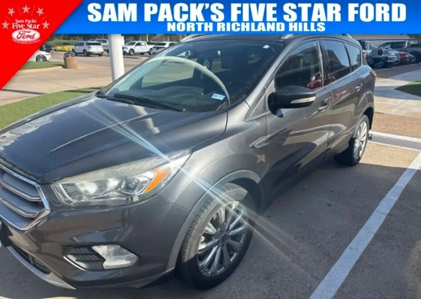 2017 Ford Escape Titanium's photo
