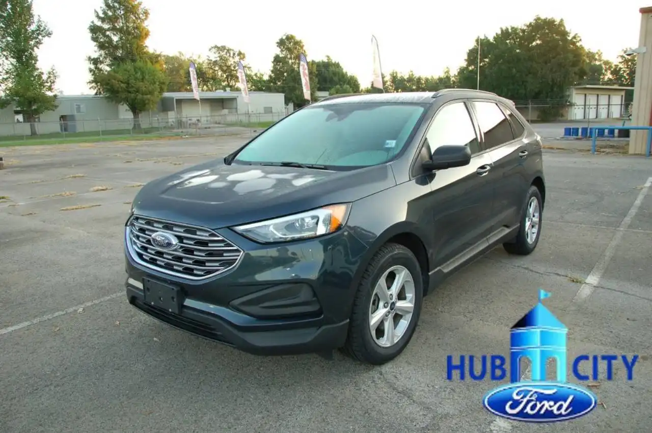 2022 Ford Edge SE Used 2022 Ford's photo