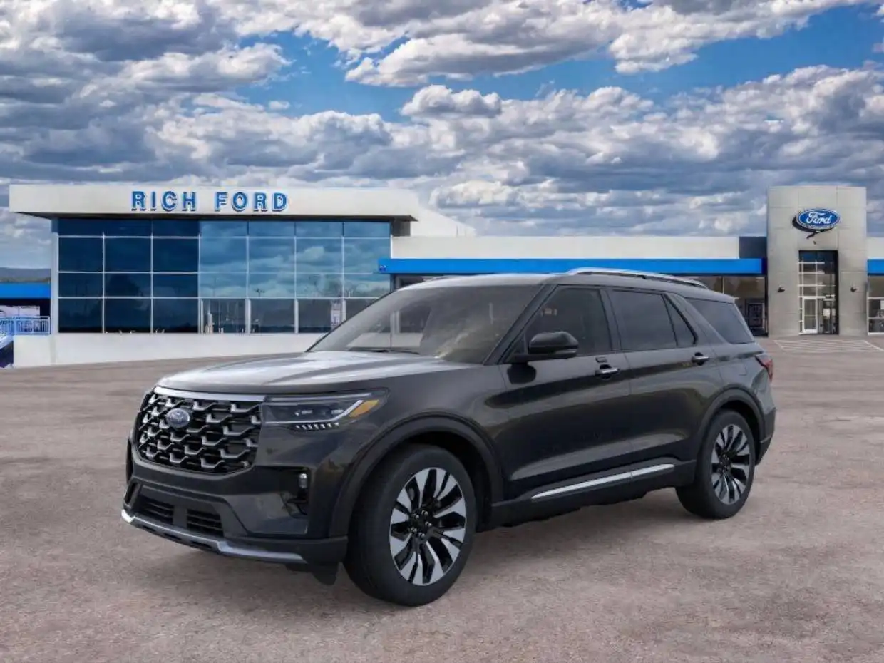 2026 Ford Explorer Platinum 4WD's photo