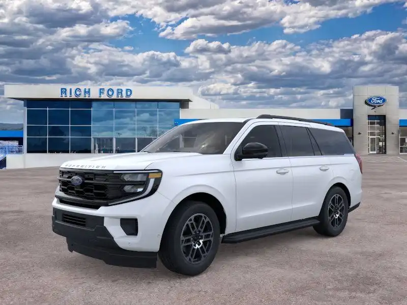 2026 Ford Expedition Active's photo