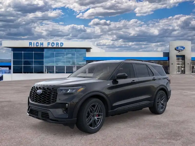 2026 Ford Explorer ST-Line 4WD's photo