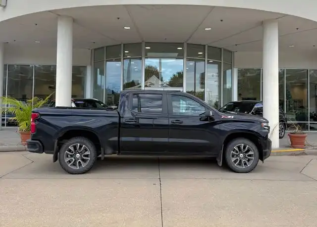 2021 Chevrolet Silverado 1500 RST 4WD Crew Cab Short Box's photo
