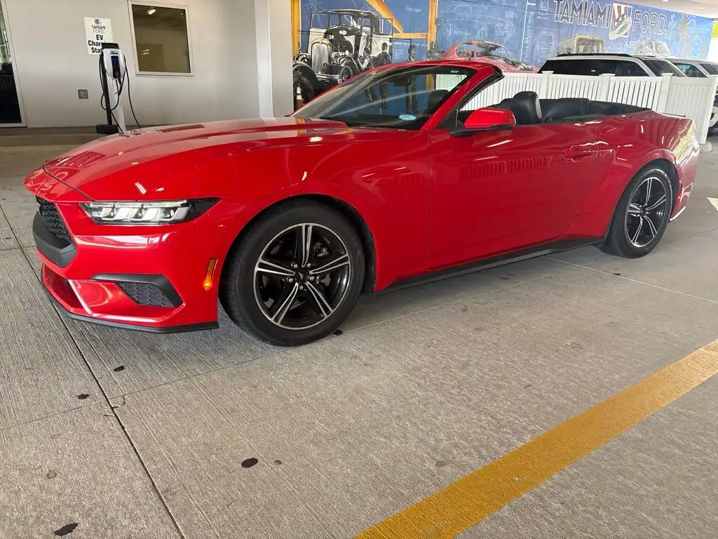 2024 Ford Mustang EcoBoost Premium Convertible's photo