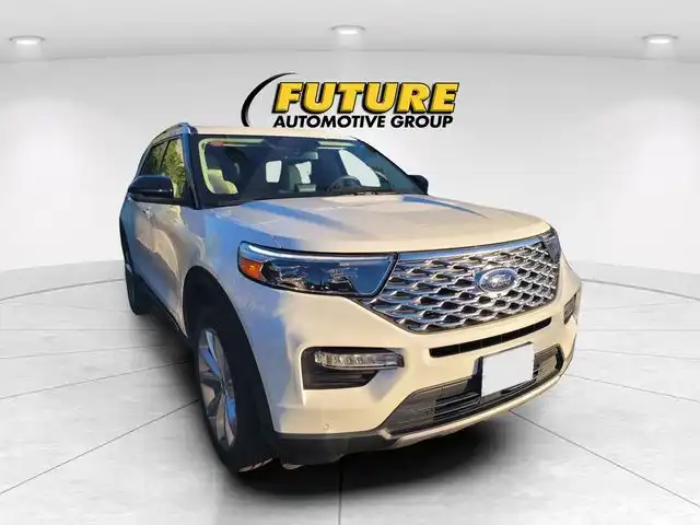 2022 Ford Explorer Platinum 4WD's photo