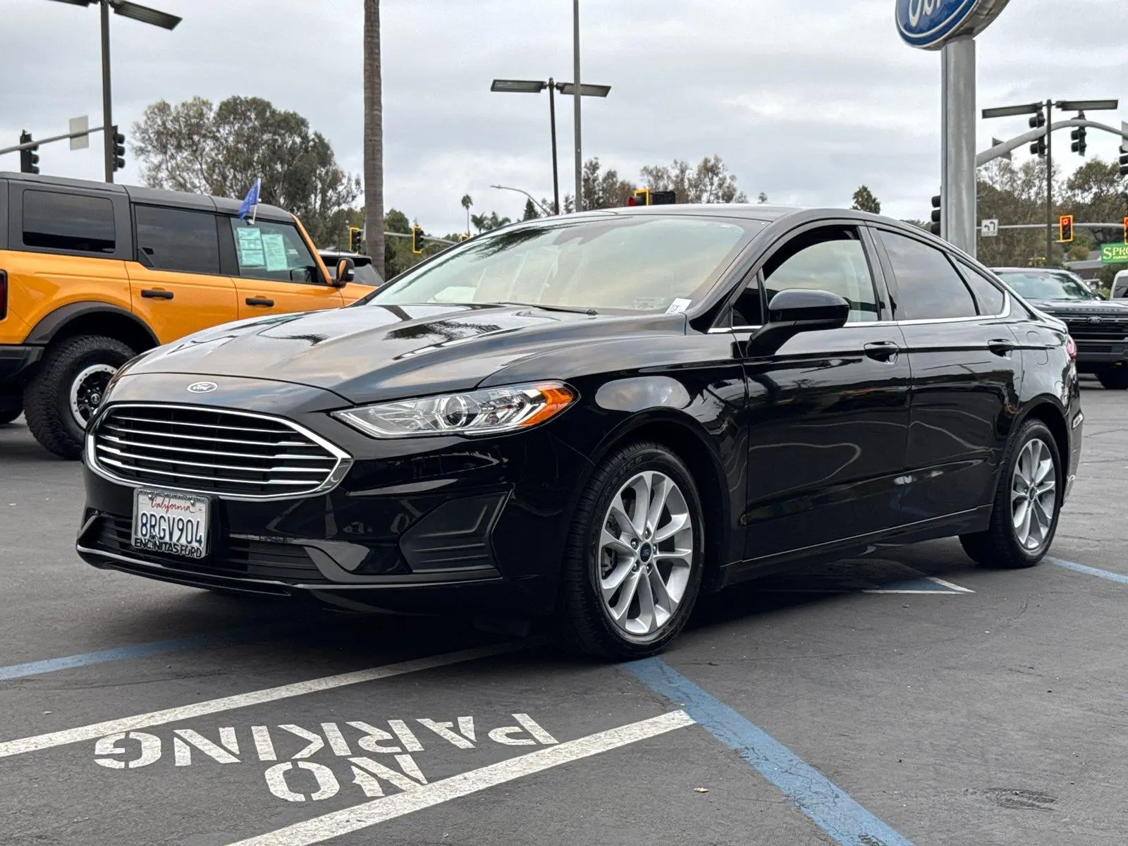2020 Ford Fusion SE photo 4
