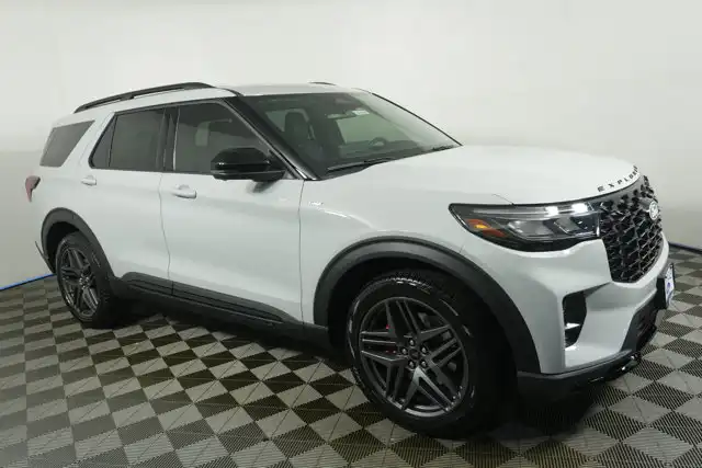 2027 Ford Explorer ST-Line 4WD's photo