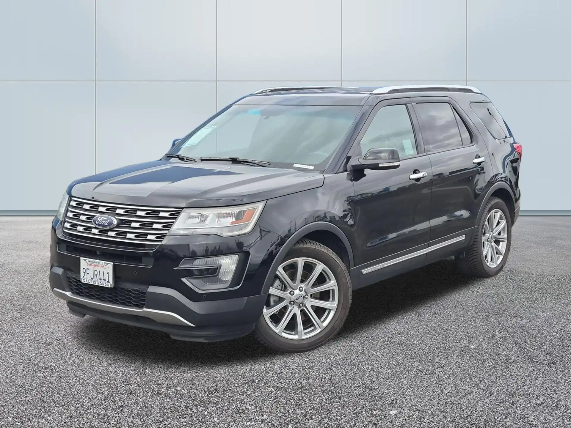 2016 Ford Explorer Limited FWD's photo