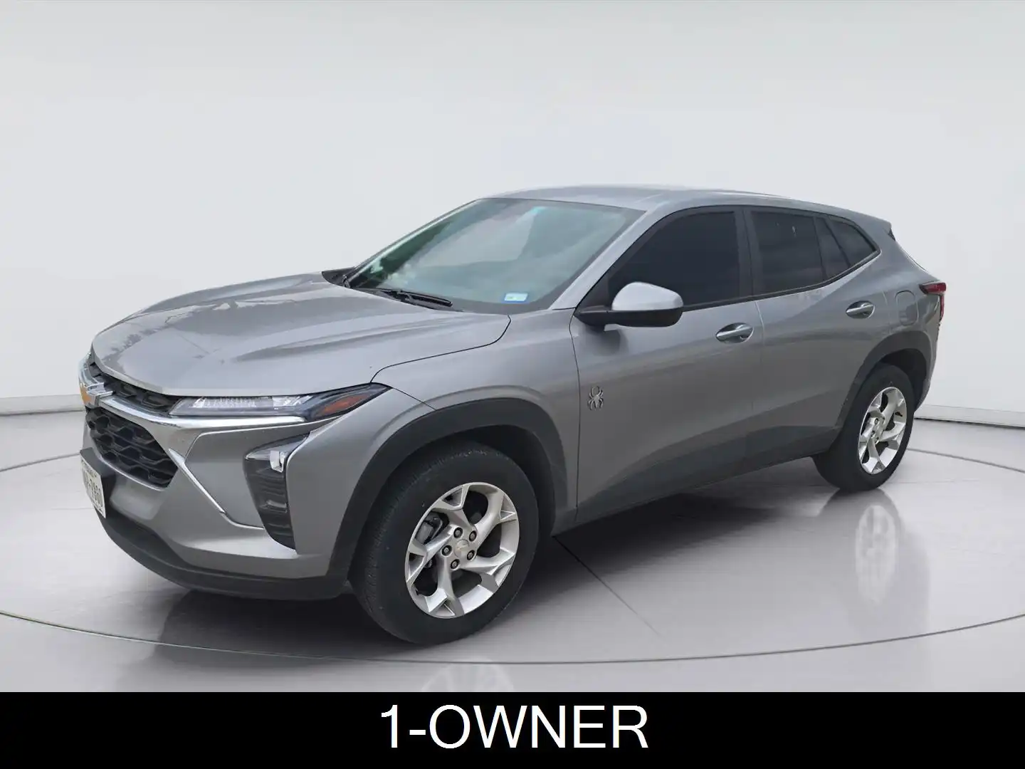 2025 Chevrolet Trax LS's photo