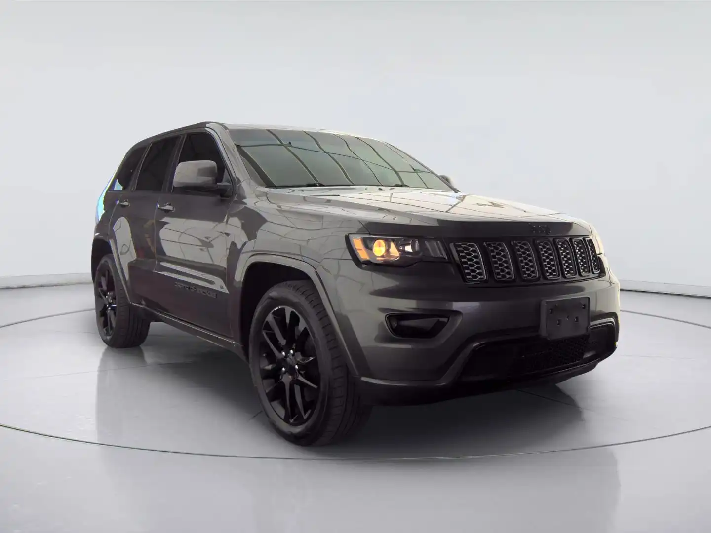 2021 Jeep Grand Cherokee Laredo X's photo