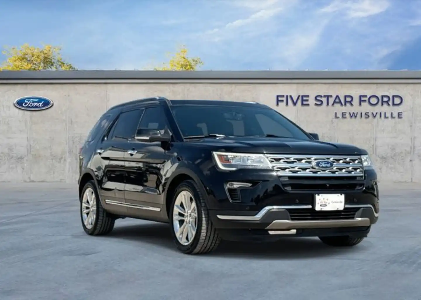2019 Ford Explorer Limited FWD's photo