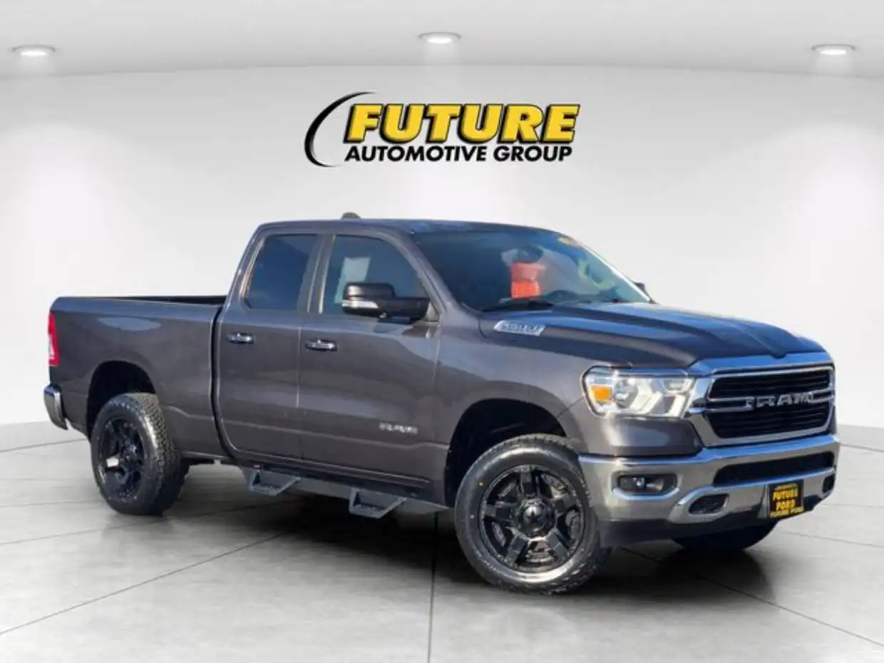2020 RAM 1500 Big Horn/Lone Star 4WD Quad Cab 6'4's photo
