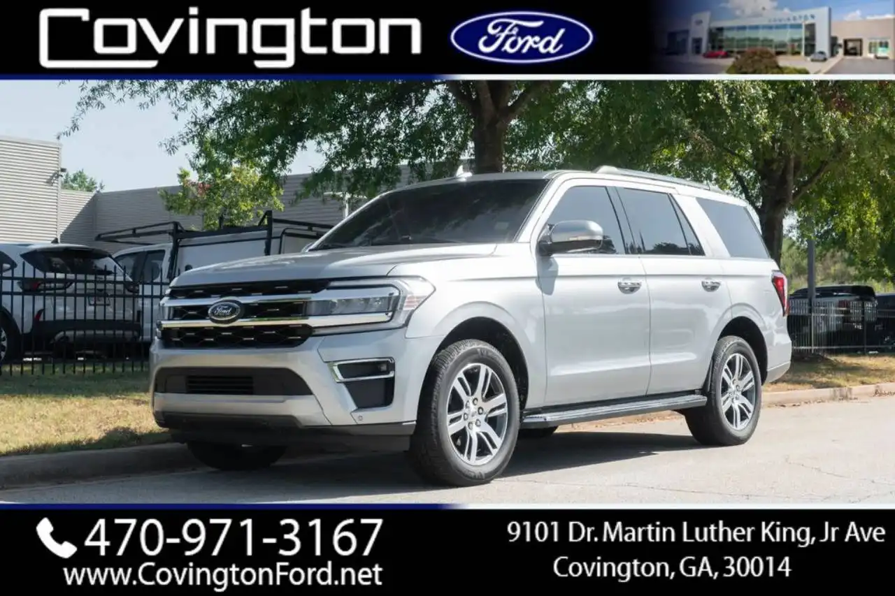 2022 Ford Expedition Limited's photo