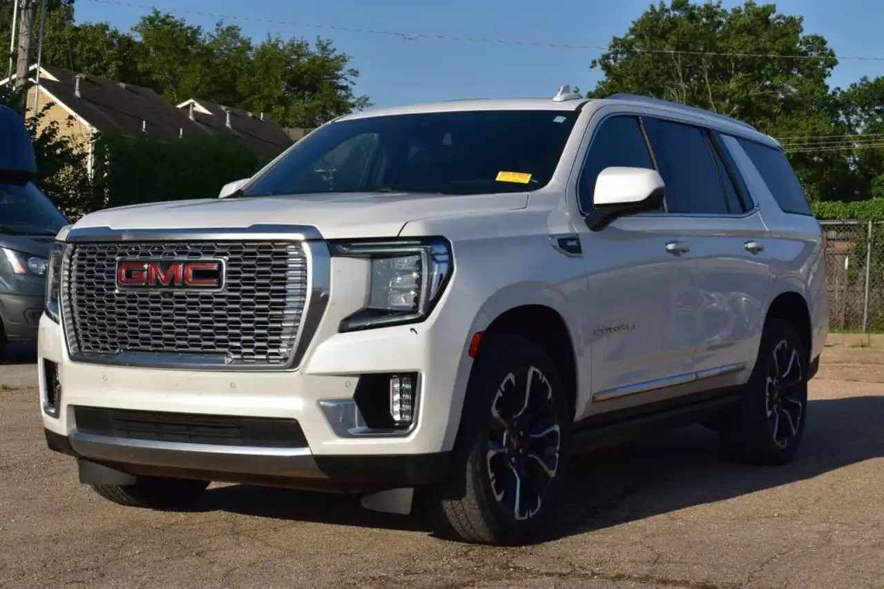 2023 GMC Yukon Denali 4WD's photo
