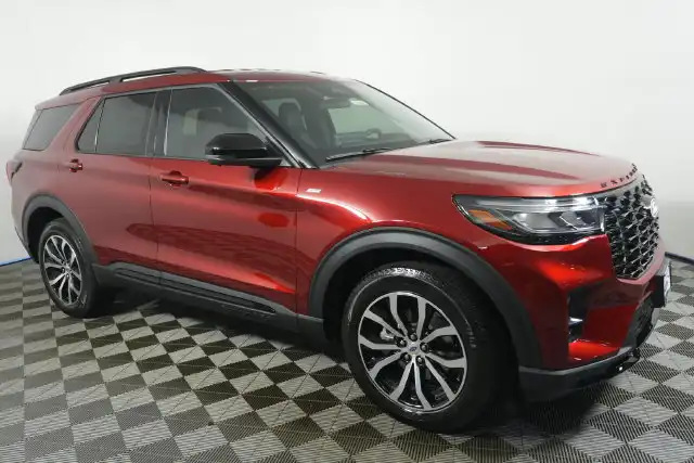 2027 Ford Explorer ST-Line 4WD's photo