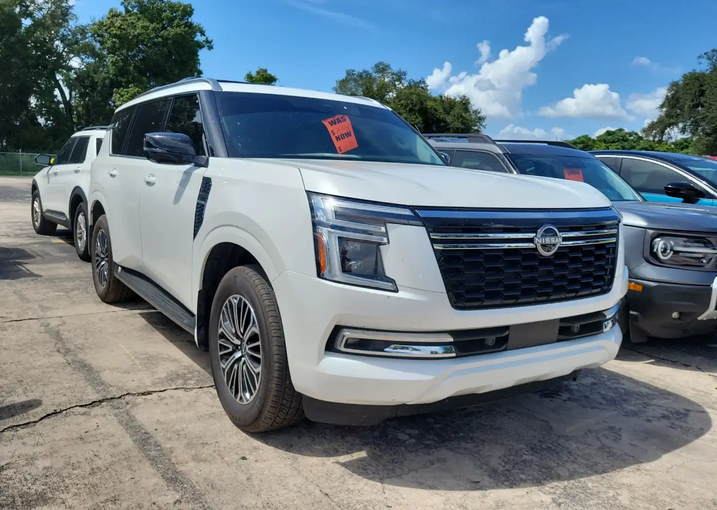 2026 Nissan Armada Platinum 2WD's photo