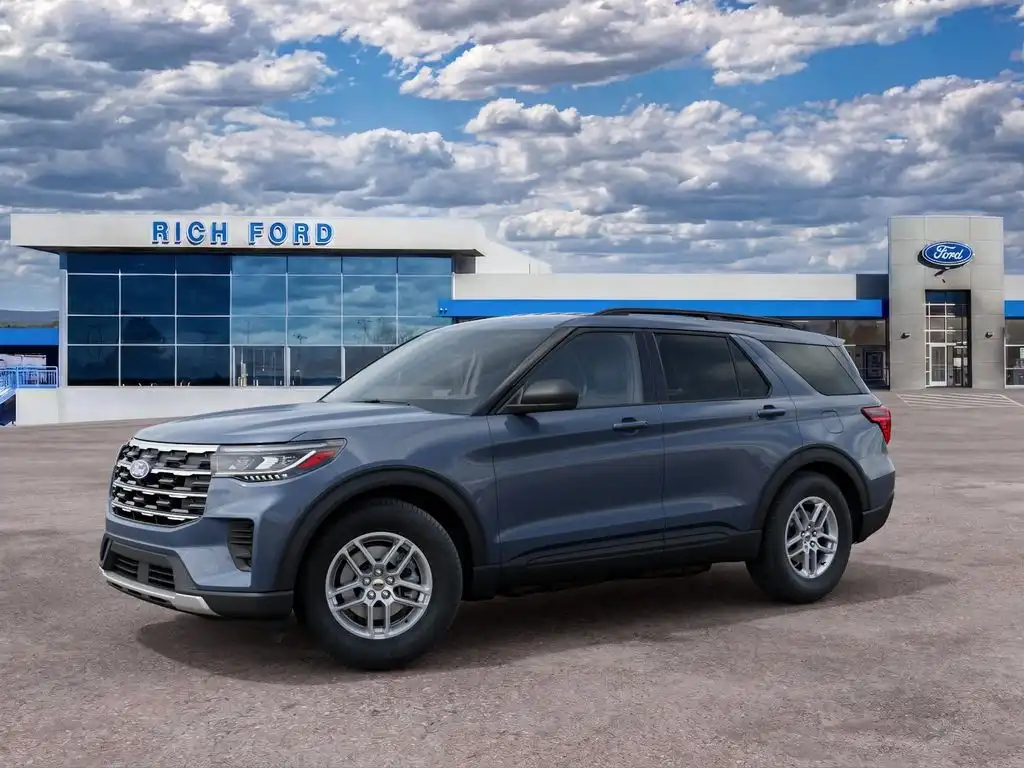 2027 Ford Explorer Active RWD 200A's photo