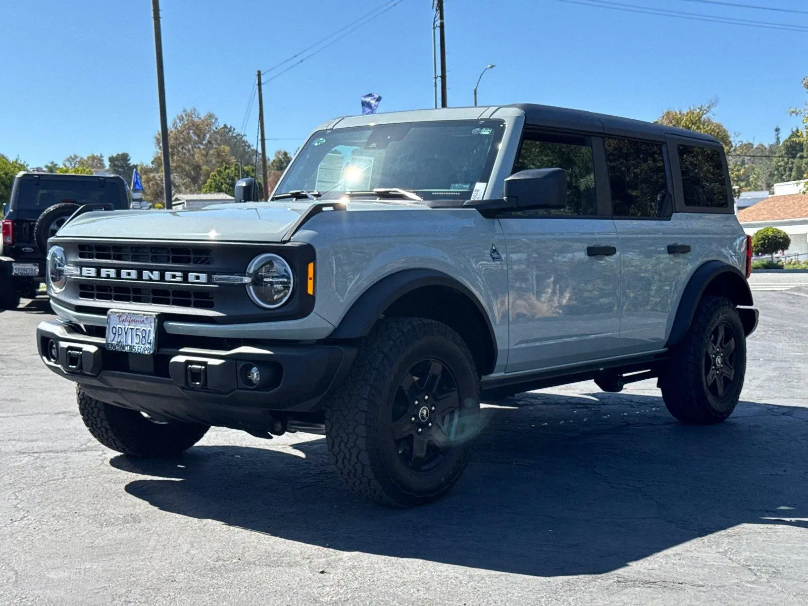 2024 Ford Bronco Black Diamond 4WD photo 4