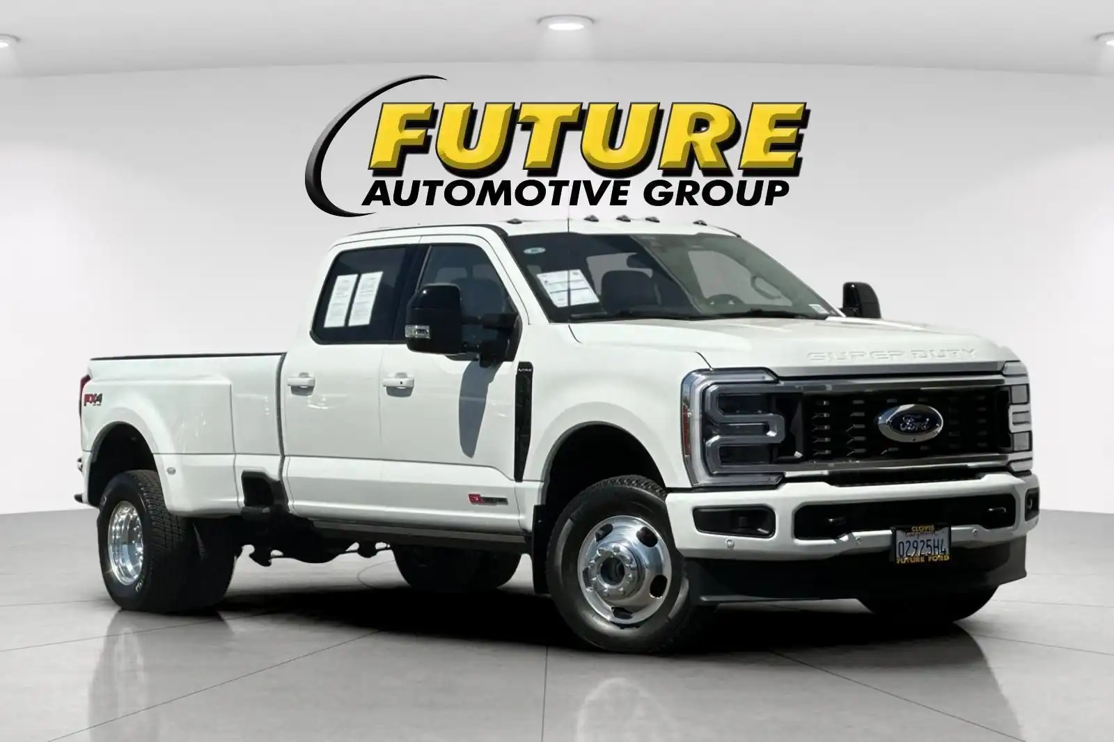 2026 Ford F-350 Platinum 4WD Crew Cab DRW 8' Box's photo