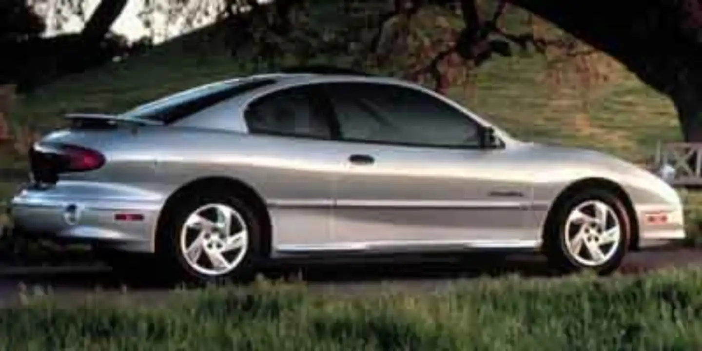 2002 Pontiac Sunfire SE's photo