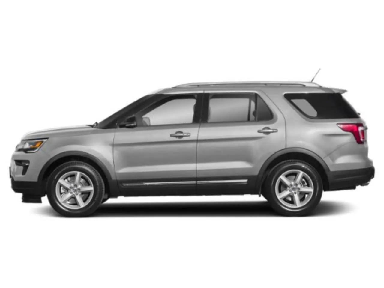 2019 Ford Explorer XLT FWD photo 3