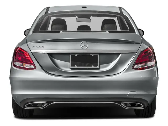 2017 Mercedes-Benz C-Class C300 photo 5