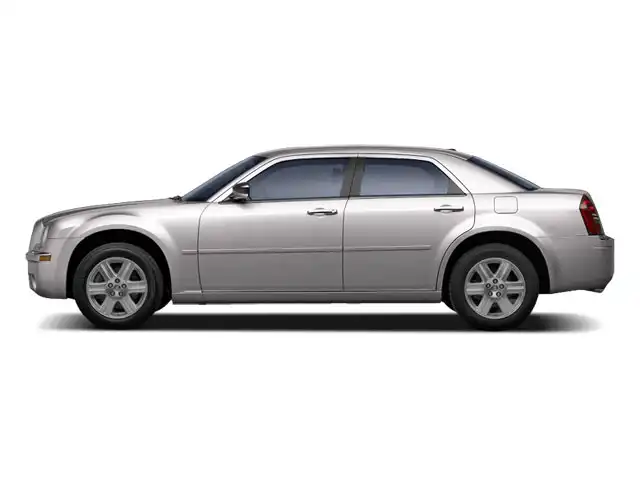2010 Chrysler 300 Touring 23E's photo