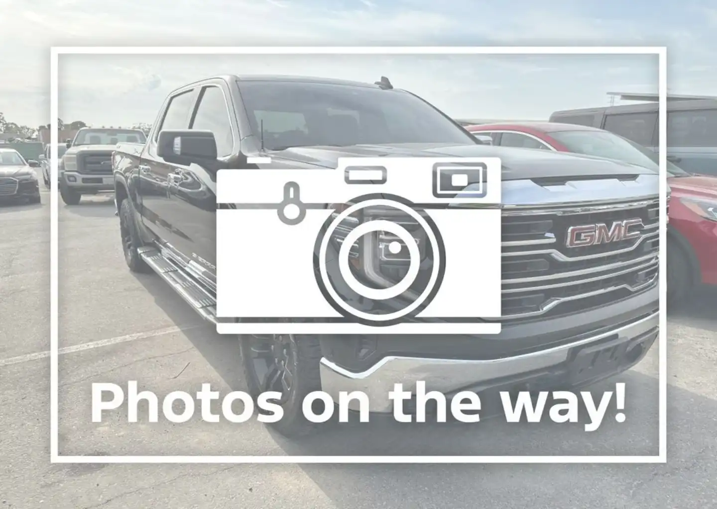 2022 GMC Sierra 4WD Crew Cab Short Box SLT's photo