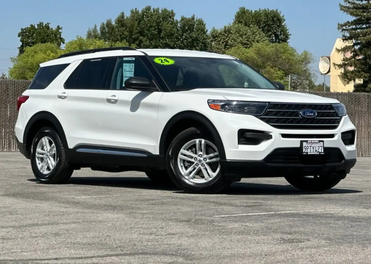2024 Ford Explorer XLT RWD's photo
