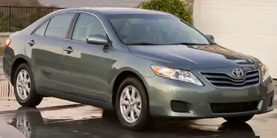 2010 Toyota Camry 2.5 Auto SE's photo