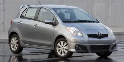 2010 Toyota Yaris 5-Door Liftback AT's photo