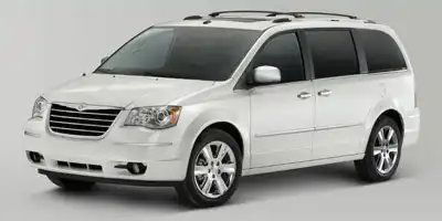 2010 Chrysler Town & Country Touring's photo
