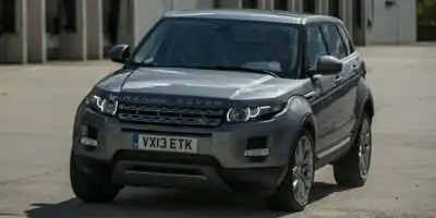2015 Land Rover Range Rover Evoque Pure Plus 5 Door's photo