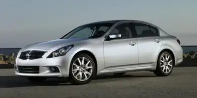 2015 INFINITI Q40 3.7 AWD's photo