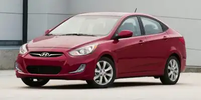 2014 Hyundai Accent GLS 4-Door 6-Speed Automatic's photo