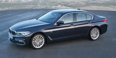 2017 BMW 5 Series 530i xDrive Sedan's photo