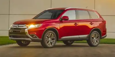 2017 Mitsubishi Outlander GT S-AWC's photo