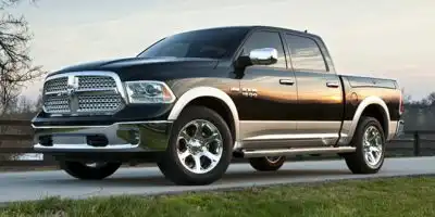 2020 RAM 1500 Classic SLT 4x4 Crew Cab 6'4's photo