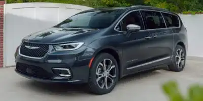 2021 Chrysler Pacifica Touring L's photo